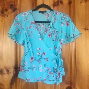 Short Sleeve Wrap Blouse in Blue Floral S